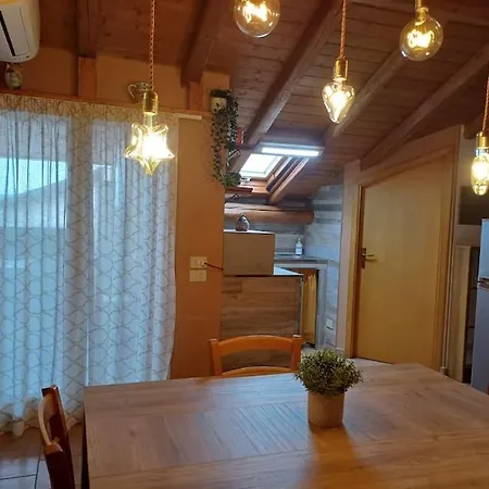 Coco House, Mansarda Vista Mare