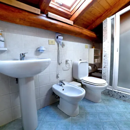 Coco House, Mansarda Vista Mare *