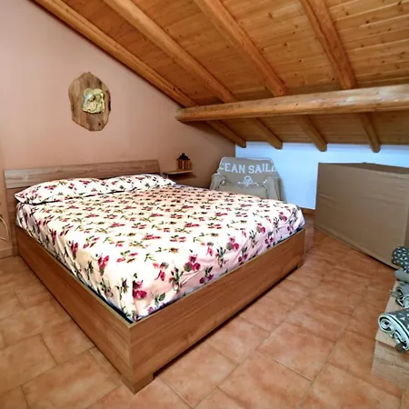 Coco House, Mansarda Vista Mare アパート